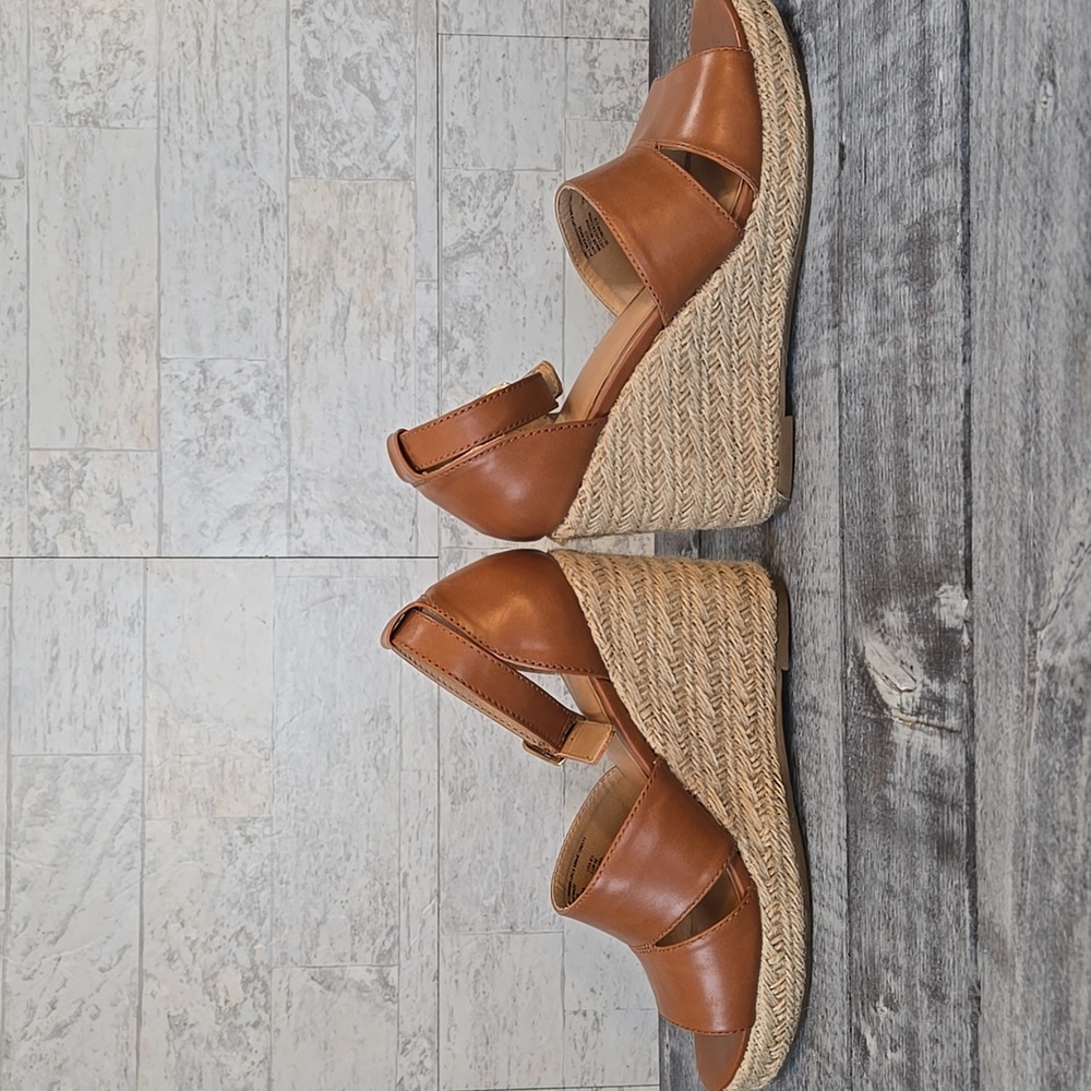 Time And Tru Woven Wedge Tan Brown Sandals Size 8.5 Womans - Picture 2 of 10